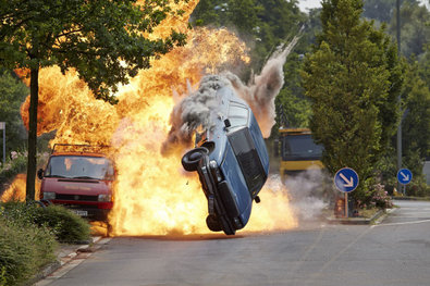 Die Verfolgung der Täter endet für Jenny und Ben in einem Crash...