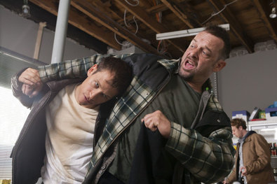 Obrázek 1 z 15: Margaret Ruhnau (Sylke Hannasky, vlevo) a Dr. Ruhnau (Christoph Gareisen) dráha s psychologem (Maria gardenier) a inspektor Černý, TV pokrytí z únosu své dcery (Daniel Wiemerem, r.).